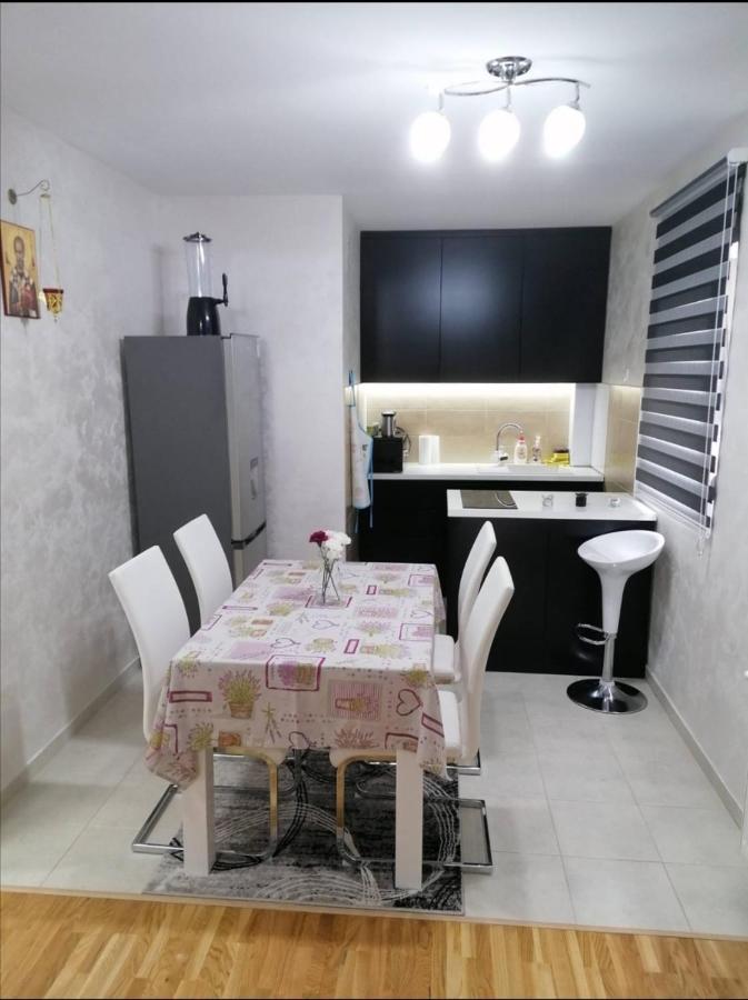 Nenadovic Apartman Obrenovac  Exterior photo